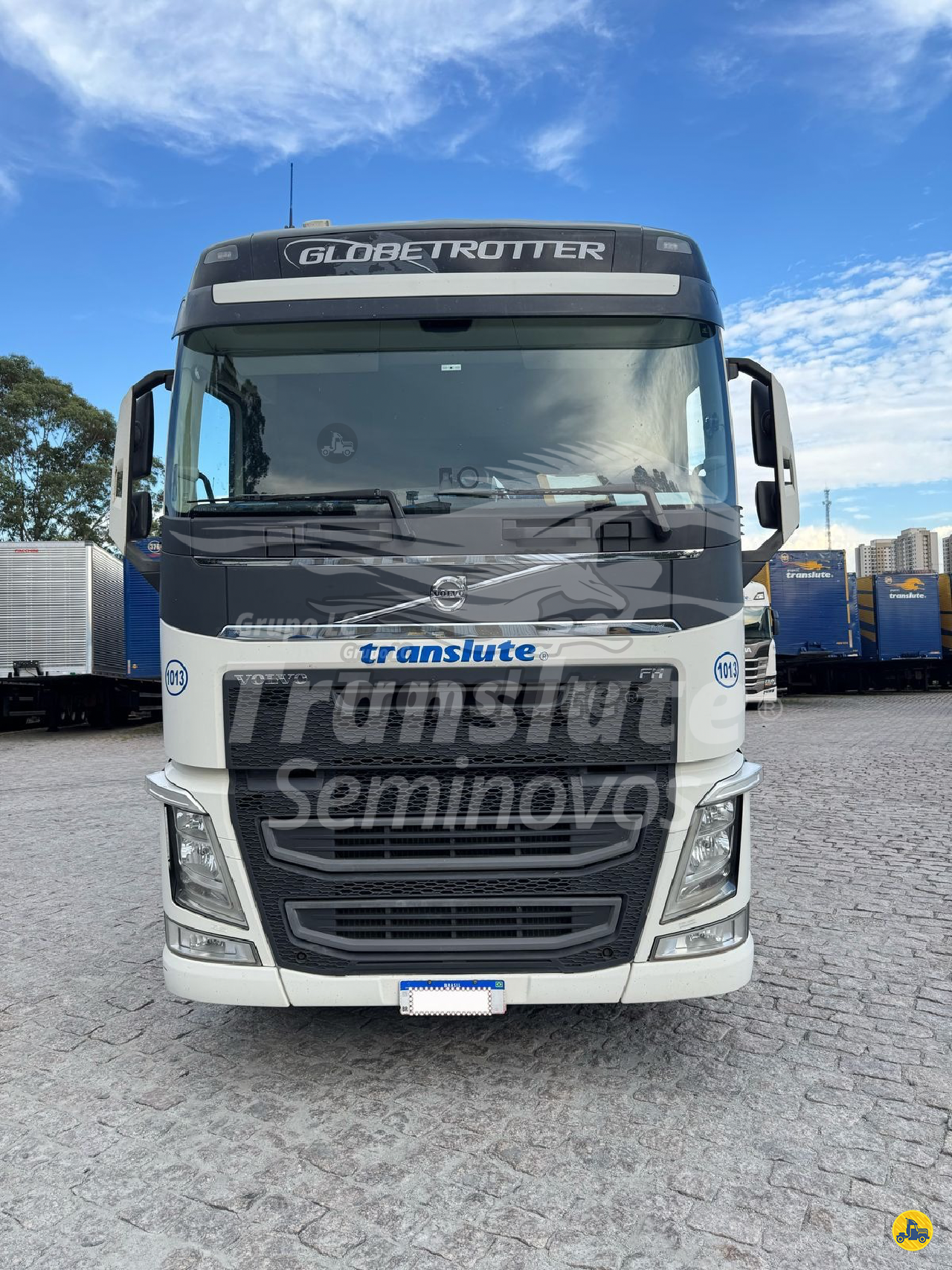 CAMINHAO VOLVO VOLVO FH 540 Cavalo Mecânico Cavalo 6x4 Translute Seminovos BARUERI SÃO PAULO SP